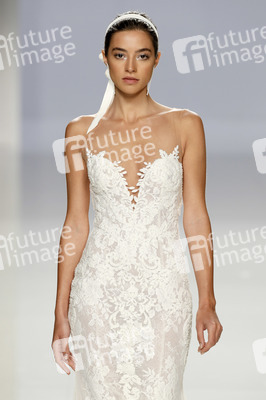 Rosa Clara Fashion Show, Barcelona Bridal Fashion Week