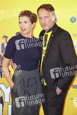 Filmpremiere 'Happy Burnout' in Hamburg