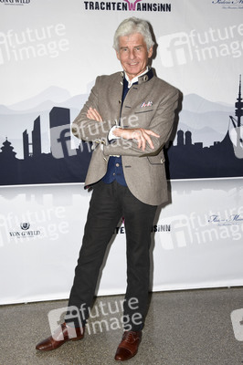 Trachtenwahnsinn Modenschau in München