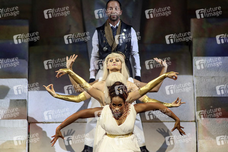 Konzert von DJ BoBo in Erfurt
