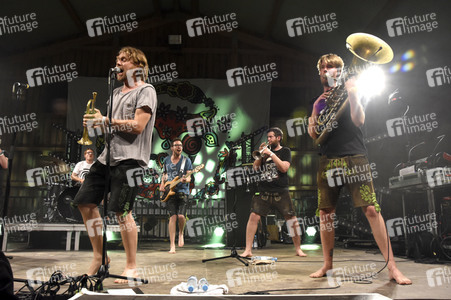 Konzert von LaBrassBanda in Grasbrunn