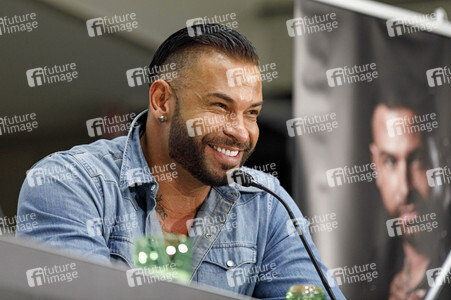 Pressekonferenz zum Charity-Event 'Duell der Maschinen' in Köln