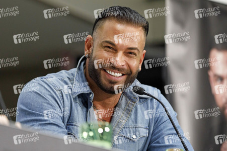 Pressekonferenz zum Charity-Event 'Duell der Maschinen' in Köln