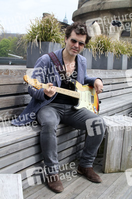 CD-Präsentation von Doyle Bramhall II in Hamburg