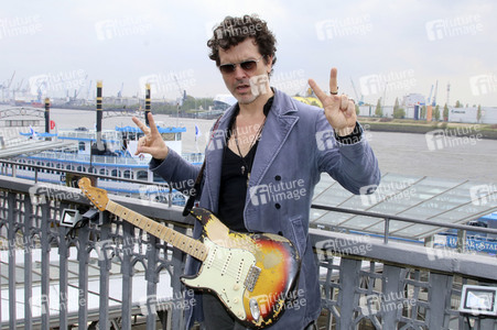 CD-Präsentation von Doyle Bramhall II in Hamburg