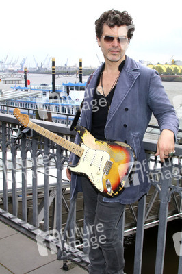 CD-Präsentation von Doyle Bramhall II in Hamburg