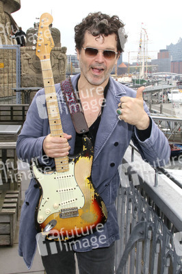 CD-Präsentation von Doyle Bramhall II in Hamburg