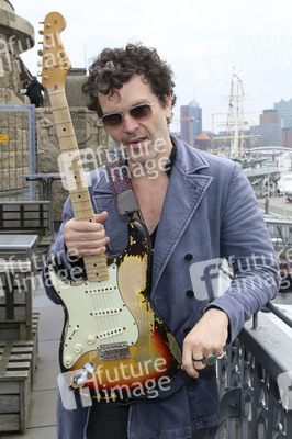 CD-Präsentation von Doyle Bramhall II in Hamburg