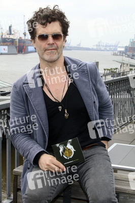 CD-Präsentation von Doyle Bramhall II in Hamburg