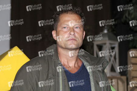 Til Schweiger Foundation Pressetermin in Hamburg