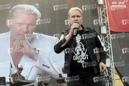 Johnny Logan beim Hafengeburtstag 2017 in Hamburg