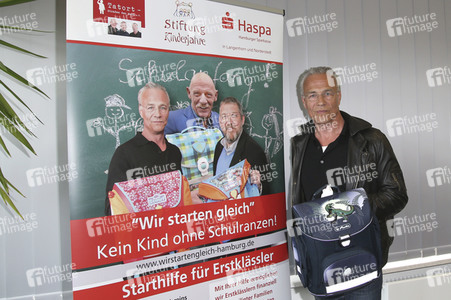 Pressetermin 'Wir starten gleich - Kein Kind ohne Schulranzen' in Hamburg