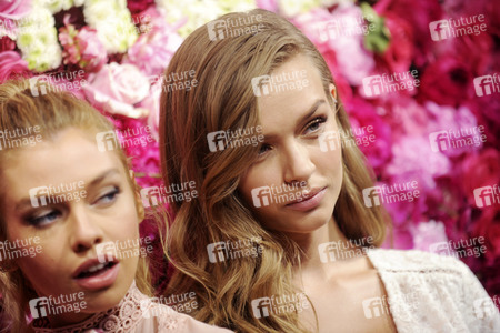 Präsentation von Victoria's Secret Bombshell Fragrance in New York