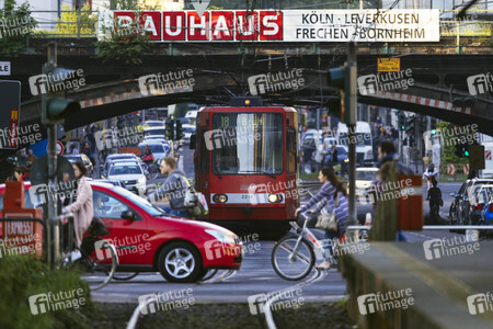 Symbolfoto Bahnübergang