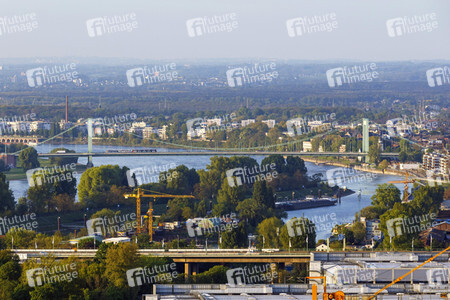 Symbolfoto Mülheimer Brücke