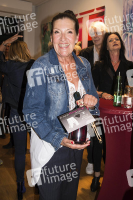 Vernissage der Fotoaustellung von Natascha Ochsenknecht in Berlin