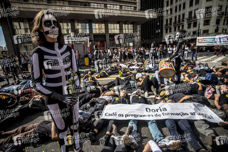 Demonstration gegen Sparmaßnahmen im Kulturbereich in Sao Paulo