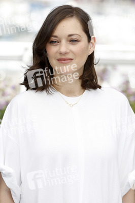 'Les fantomes d'Ismael' Photocall Cannes Film Festival 2017