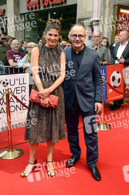 Filmpremiere 'You'll Never Walk Alone' in Essen