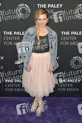 TV-Film Premiere 'Dirty Dancing' in Beverly Hills