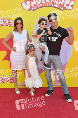Filmpremiere 'Captain Underpants: The First Epic Movie' in Westwood