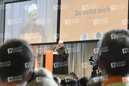 De Maizière und al-Tayyeb auf dem 36. Deutschen Evangelischen Kirchentag in Berlin