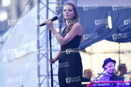 Yvonne Catterfeld live beim 36. Deutschen Evangelischen Kirchentag in Berlin