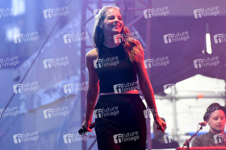 Yvonne Catterfeld live beim 36. Deutschen Evangelischen Kirchentag in Berlin