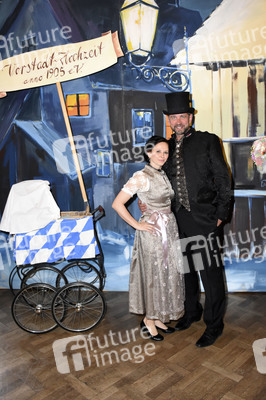 Künstlerfest 'Vorstadthochzeit anno 1905' in München