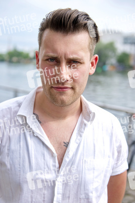 Showcase von Joseph J. Jones in Berlin