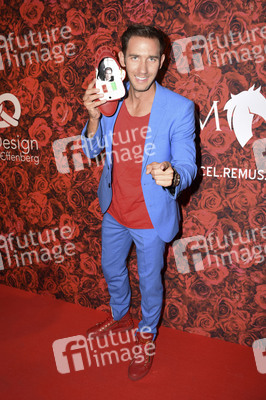 Charity Shopping Night 2017 in München
