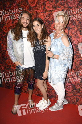 Charity Shopping Night 2017 in München