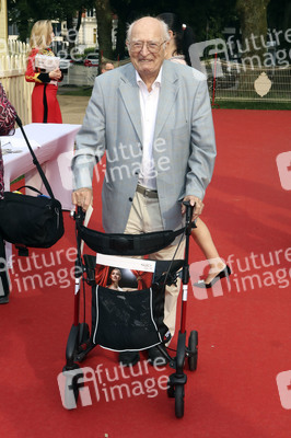 Gala-Premiere des Circus Roncalli in Hamburg