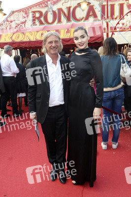 Gala-Premiere des Circus Roncalli in Hamburg