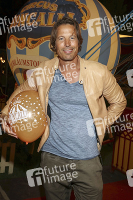 Gala-Premiere des Circus Roncalli in Hamburg