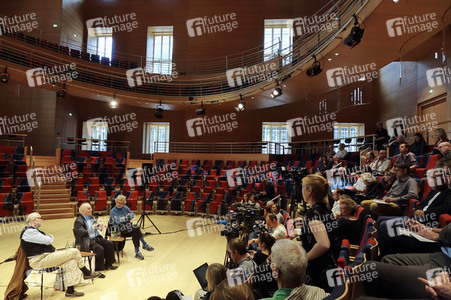 Pressegespräch zur Oper 'Les pecheurs de perles' in Berlin