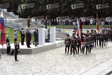 Verabschiedung der russischen Streitkräfte aus Deutschland in Berlin