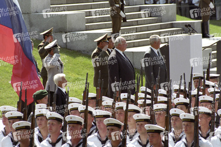 Verabschiedung der russischen Streitkräfte aus Deutschland in Berlin