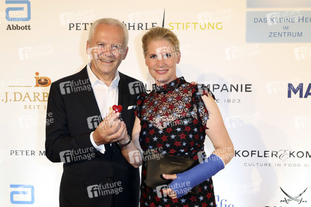 Charity-Gala 'Das kleine Herz im Zentrum' in Hamburg
