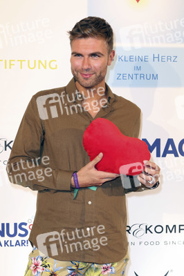 Charity-Gala 'Das kleine Herz im Zentrum' in Hamburg
