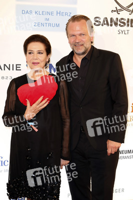 Charity-Gala 'Das kleine Herz im Zentrum' in Hamburg