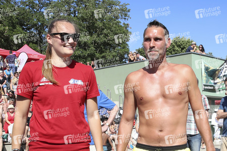 Wassersprung-Show 'Sprung meines Lebens' in Halle