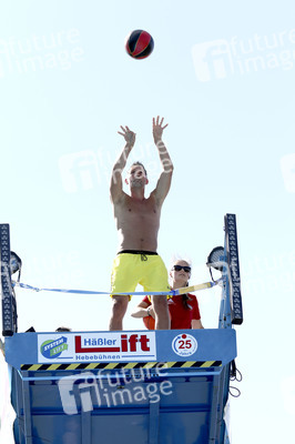 Wassersprung-Show 'Sprung meines Lebens' in Halle