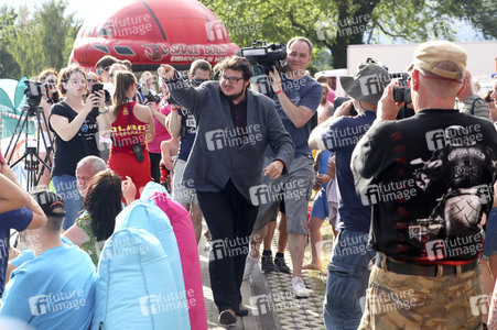 Wassersprung-Show 'Sprung meines Lebens' in Halle