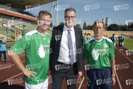 Fußballspiel FC Bundestag vs. FC Diabetologie in Berlin