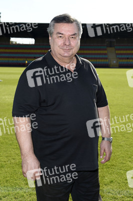 Fußballspiel FC Bundestag vs. FC Diabetologie in Berlin