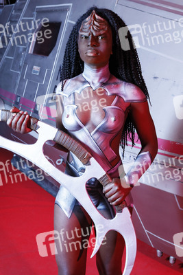 GEEK ART: Klingonin / Klingon Bodypainting