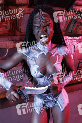 GEEK ART: Klingonin / Klingon Bodypainting