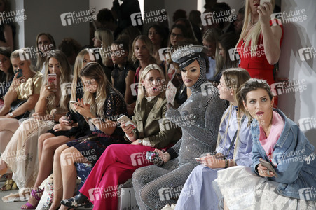 Lena Hoschek Fashion Show auf der Mercedes-Benz Fashion Week Berlin Spring/Summer 2018