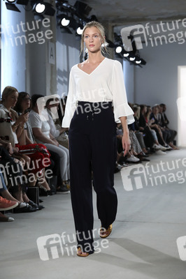 Laurèl Fashion Show auf der Mercedes-Benz Fashion Week Berlin Spring/Summer 2018
